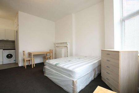 St Pauls Avenue, Willesden Green, London, NW2 - Photo 3