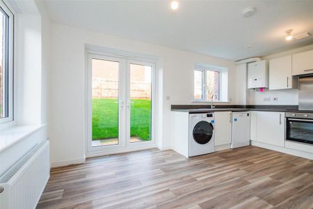 3 bedroom detached house to rent - Photo 5