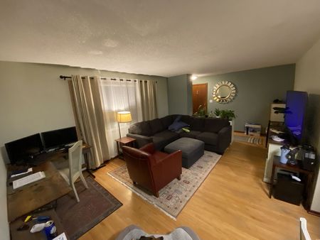 A - 1407 Rosehill Drive Northwest, Calgary - Photo 4