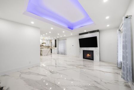 For Lease - 72A Oxford Street, Richmond Hill, Ontario - Photo 5