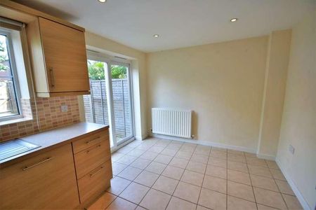 Redenhall Road, Harleston, IP20 - Photo 5