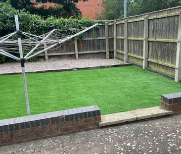 6 bedroom house to rent - Photo 1