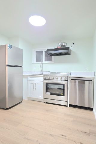 4742 Neville Street apartment — Burnaby, BC (2-Bedroom) - 2 Bedroom - Photo 3