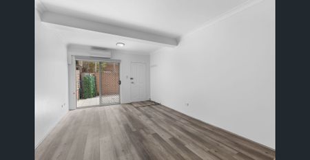 TOWNHOUSE IN SECURE COMPLEX - Photo 2