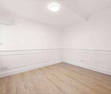 Ground Floor, Uxbridge Road, London, W12 - Photo 6