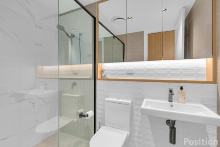 Lifestyle Unit, Close to all Amenities. - Photo 2