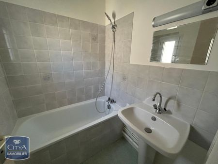 Location Appartement 2 pièces 32m² LAVAL 53000 - Photo 5