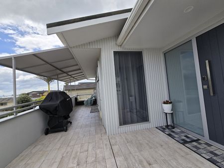 Spacious Four-Bedroom Family Home in Matua - Available February 2026 - Matua - Photo 4