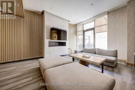 2369 Danforth Avenue #701 - Photo 3