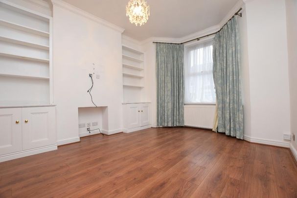 3 bedroom end of terrace house to rent - Photo 1