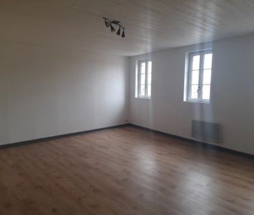 Location Appartement 2 pièces 59 m2 à Fontenay-le-Comte - Photo 3