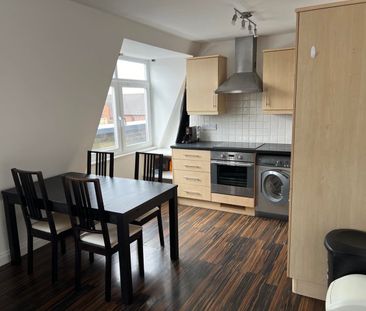 2 Bed Flat, Victoria Place, BS5 - Photo 4