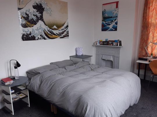 3 bedroom flat to rent - Photo 1