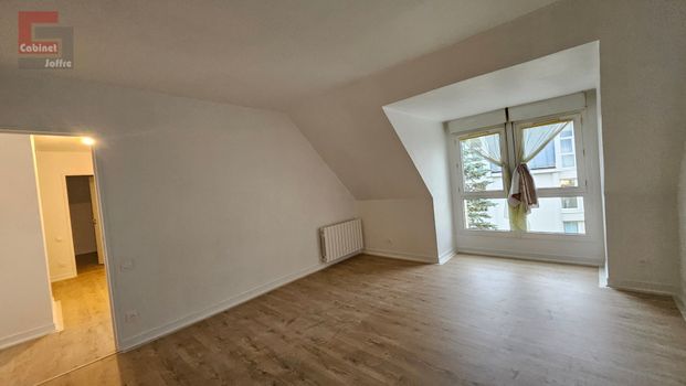 Location Appartement 2 pièces 47m² FONTAINEBLEAU 77300 - Photo 1