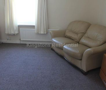 4 bedroom terraced house to rent - Photo 1