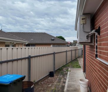 Modern 3-Bedroom Home in a Quiet, Convenient Location - Photo 6