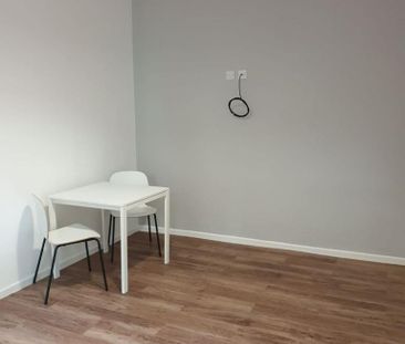 1 bedroom in a house share to rent - Photo 6