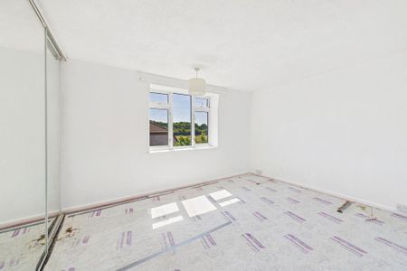 2 bedroom semi-detached house to rent - Photo 5
