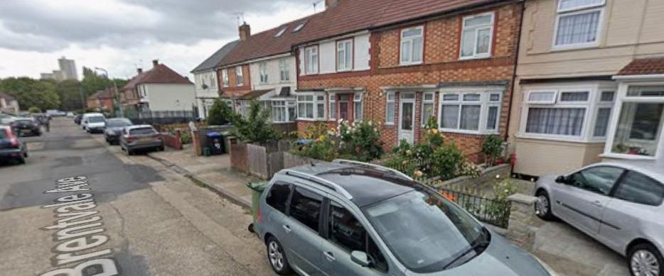 3 bedroom terraced house to rent - Photo 1