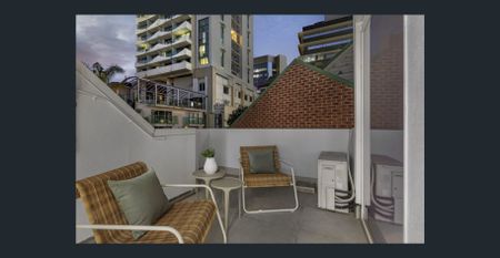 Luxury Inner-City Terrace Home with Private Plunge Pool - Photo 3