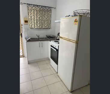 Stylish 2-Bedroom Unit in a Prime Location - Photo 3