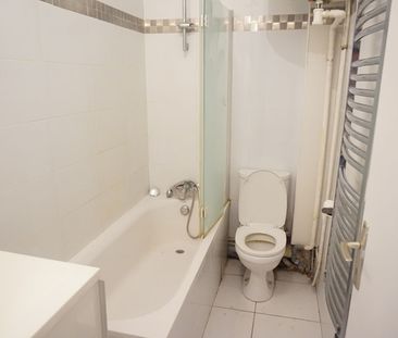Location Appartement 2 pièces 38m² LILLE 59000 - Photo 3