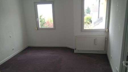 Location Appartement 4 pièces 110m² VILLERS LES NANCY 54600 - Photo 2