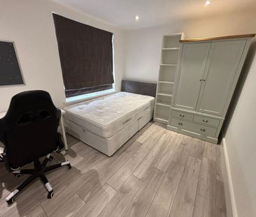 97 Leopold Street - Ultra Modern 4 Bed Loughborough - Photo 4