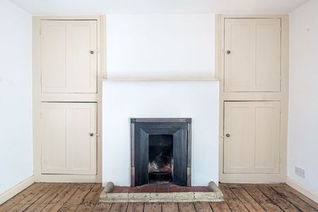 Hewshott Lane, Liphook, Hampshire, GU30 - Photo 2