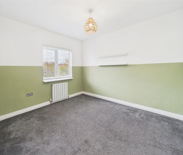 2 bedroom Semi-detached house to rent - Photo 5