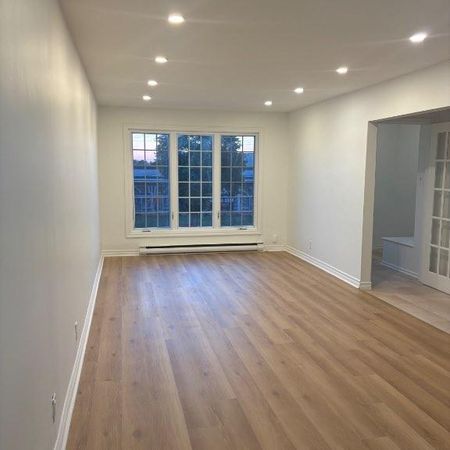 St-Leonard, magnifique 5 1/2 haut de duplex à louer - Photo 3
