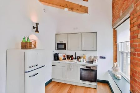 2 Bed 2 Bath - Photo 5