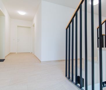 Trauhafte 2-Zimmer Wohnung mit toller Loggia zu vermieten! - Photo 2