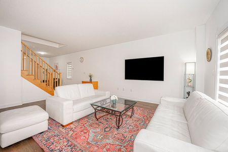 For Lease - 42 Alaskan Heights, Barrie, Ontario - Photo 3