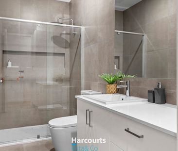 3 Bedroom Home with Natural Light and Modern Features at 3 Leaflove... - Photo 6