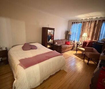 4889 Av. Montclair Montréal (Côte-des-Neiges, QC H4V - Photo 4