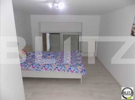 1 camera, 42 mp, scara interioara, imobil tip casa, zona Piata Unirii - Photo 4