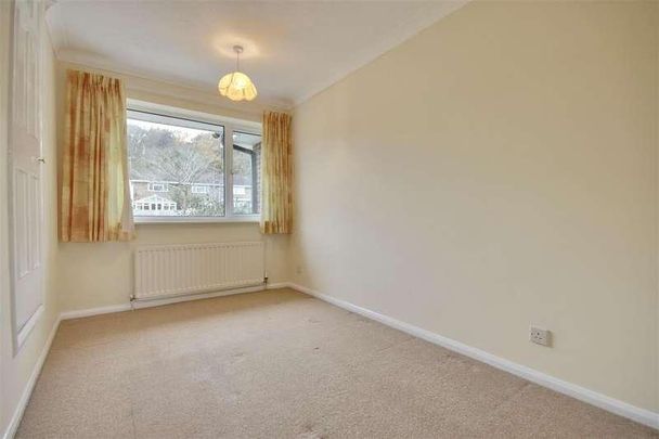 James Copse Road, Waterlooville, PO8 - Photo 1