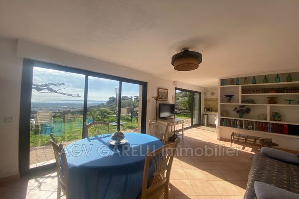 Location Appartement 3 pièces 77m² HYERES 83400 - Photo 1