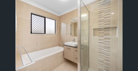 Luxurious Family Home with Premium Features - Photo 4