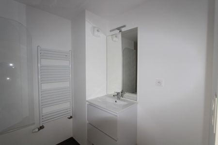 Location Appartement 3 pièces 62m² LA MONTAGNE 44620 - Photo 5