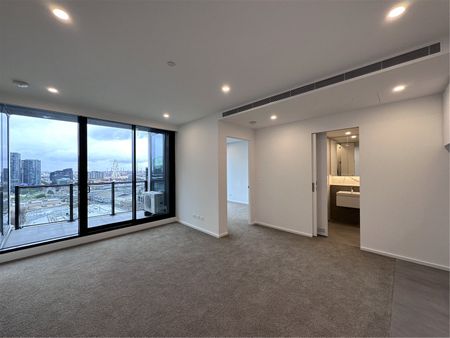 1104/408 Spencer Street - Photo 4