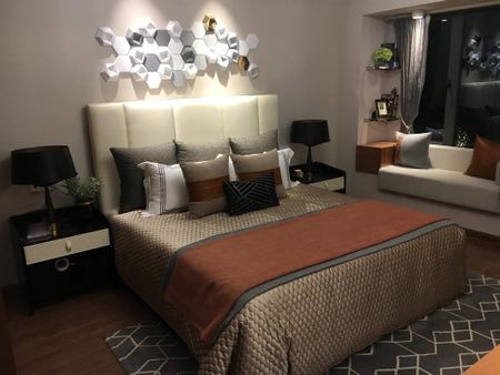 1 bed Terraced in South Row , Milton Keynes, MK9 3DQ - Photo 2