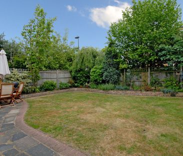 Blagdens Close, Southgate, London, N14 - Photo 4