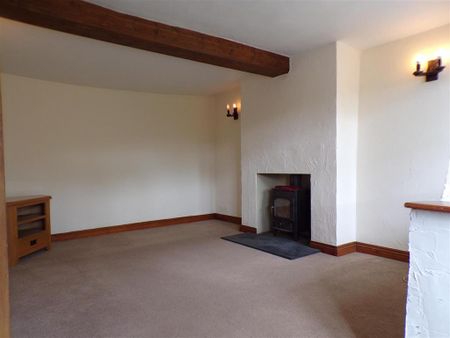 3 bedroom semi-detached house to rent - Photo 2