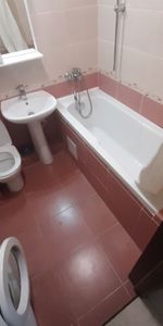 închiriere un apartament cu 2 camere cartieru Zorilor - Photo 4
