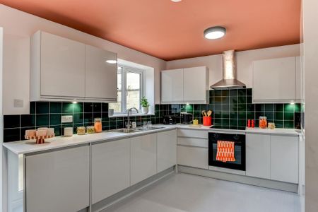 6 bedroom house of multiple occupation to rent - Photo 5