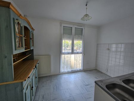 Location Appartement 4 pièces 65m² CREST 26400 - Photo 4