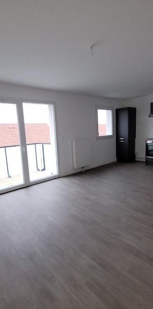 Location Appartement 2 pièces 49m² VALENCIENNES 59300 - Photo 1