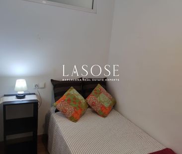 75m² Flat to rent in Born, Barcelona - Photo 2